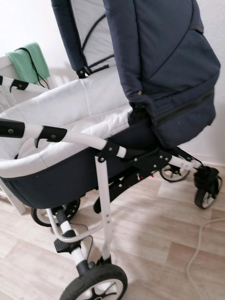 Kinderwagen 3 in 1, gebraucht in Riesa