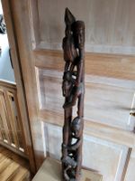 Prächtige Figurenstele aus Hartholz, 95 cm, Asmat Westpapua Niedersachsen - Wedemark Vorschau