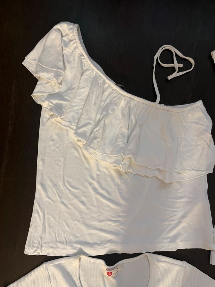 Puffärmel schulterfrei Bluse Oberteil Shirt Kleiderpaket M Sommer in Nürnberg (Mittelfr)