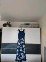 Langes blaues Kleid mit Blumen Sachsen - Burgstädt Vorschau