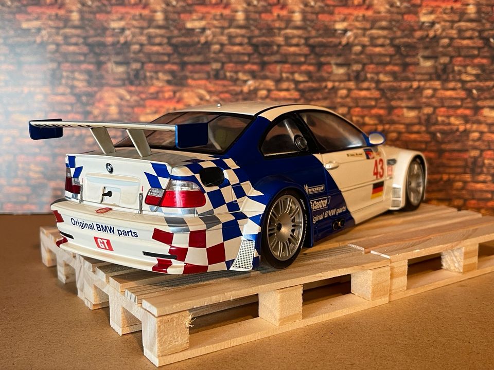 BMW E46 GTR Minichamps 1:18 BMW Motorsport #43 D.Müller F.Ekblom in Zeitz