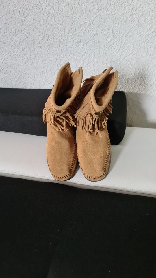 stiefeletten gr.41 beige Minnetonka hippie ethno versand möglich in Beverstedt