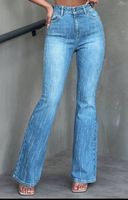 Highwaist Jeans mit Strass Neu Nordrhein-Westfalen - Hamm Vorschau