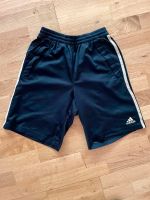 Adidas Shorts Berlin - Schöneberg Vorschau