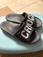 Crocs Pantoletten schwarz gr. M7 W9 39/40 Nordrhein-Westfalen - Elsdorf Vorschau