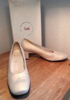 Pumps / Brautschuhe , Komfortweite, satin-creme, Gr. 38 Schleswig-Holstein - Rendsburg Vorschau