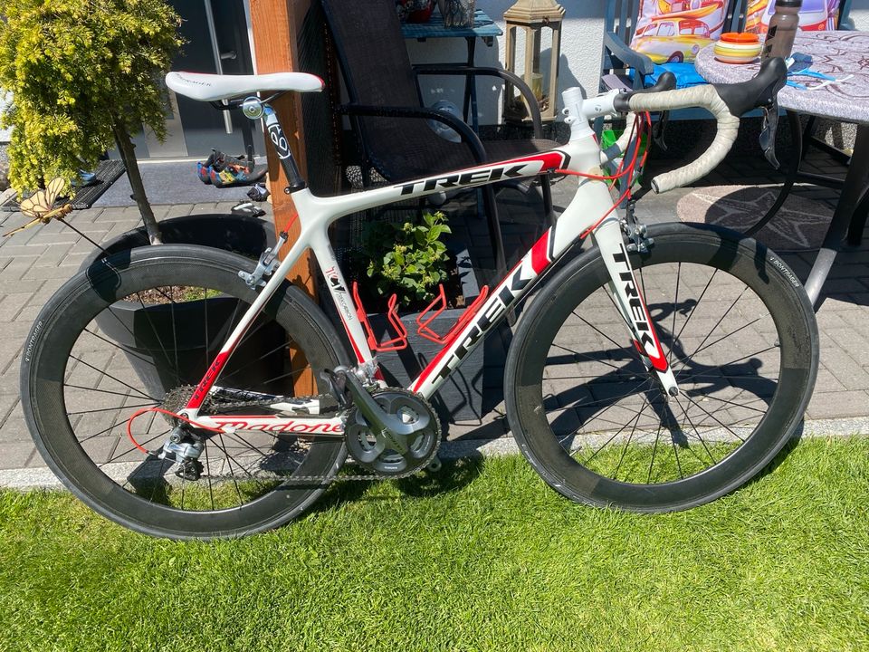 Trek Madone 4.7 H2 Rennrad, komplett Ultegra, R-Größe 56, Carbon in Oberkrämer