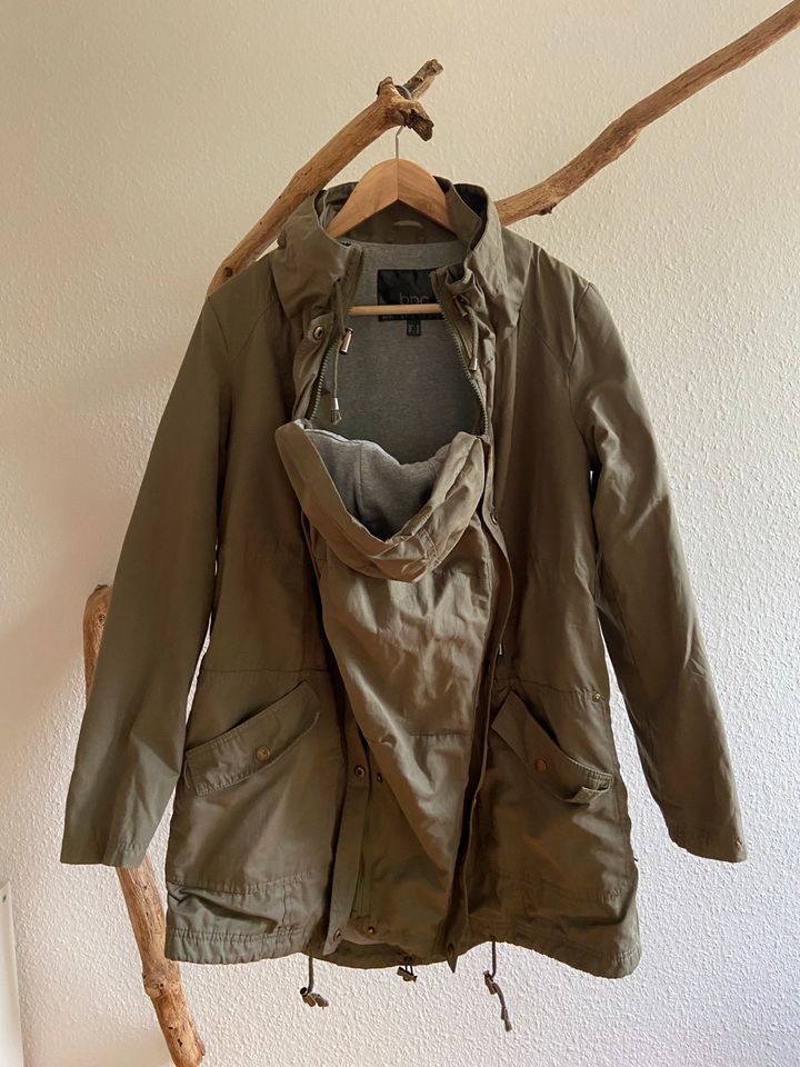 Tragejacke Umstandsjacke Größe 36 Bonprix Khaki/Oliv in Ottersberg