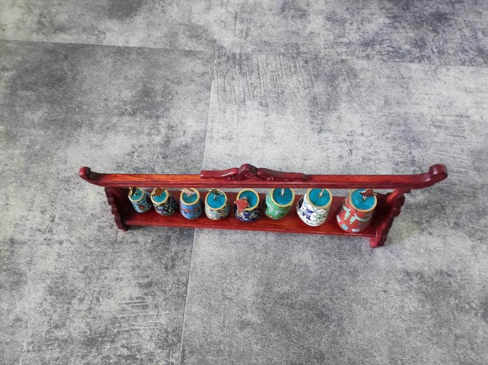 Chinesisches Glockenspiel mit 8 Glocken im Teakholz Ständer in Düsseldorf