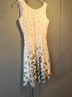 Süßes Sommerkleid Zero 36 Blätter Bayern - Regensburg Vorschau