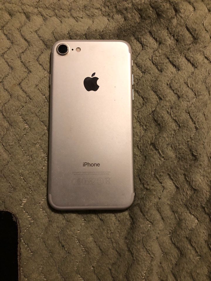 iPhone 8 (Defekt) zu verkaufen in Morest