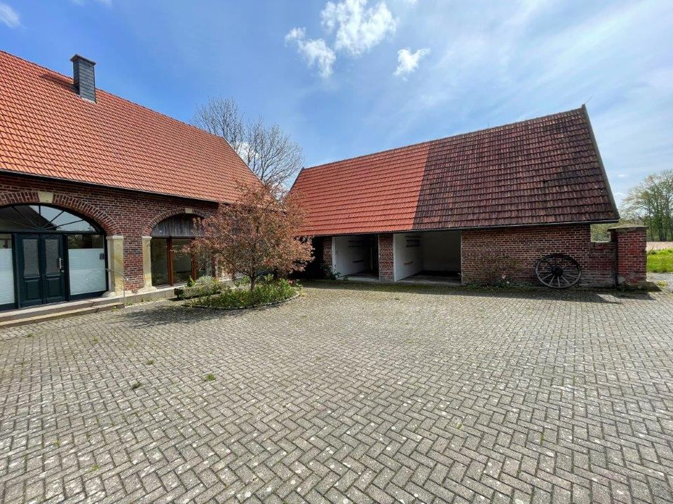 Exklusives Wohnen im EG! Landhaus mit Nebengebäude und Ländereien im Außenbereich von Havixbeck in Havixbeck