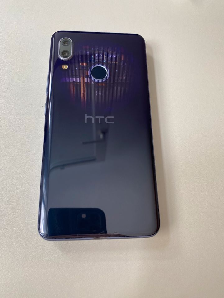 Handy HTC U19e in Marburg