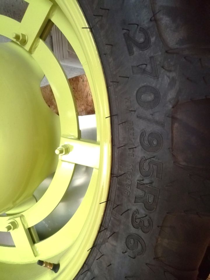 MB-Trac Räder 270/95R36 Räder im KA in Bühl