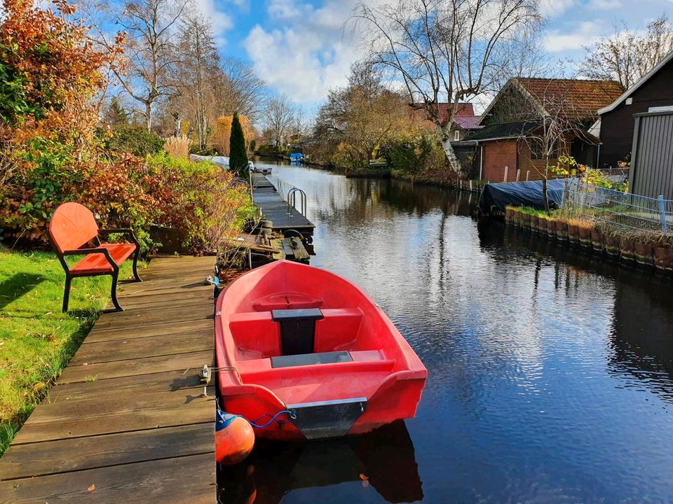 Ferienhaus in Ostfriesland direkt am Wasser mit eigenem Boot in Südbrookmerland