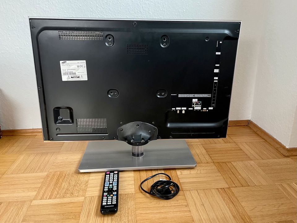 Samsung TV UE32C6700 in Immenstaad
