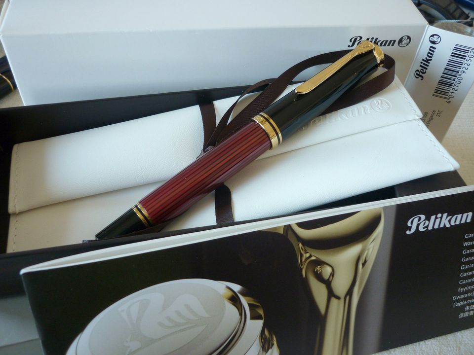 Pelikan Souverän Füller M800 rotgestreift - 18K/750 + Box Neu RAR in Hameln