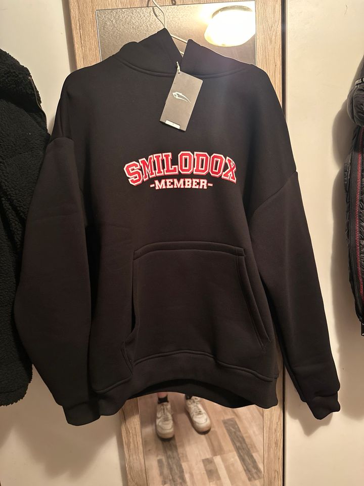 Smilodox Hoodie Unisex Neu in Ratzeburg