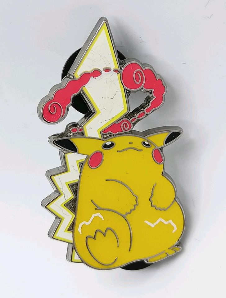 Pokemon Pins | TCG in Berlin