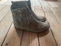 Nubikk Stiefelette beige flach Boots taupe 40 Wildleder Leder Brandenburg - Panketal Vorschau