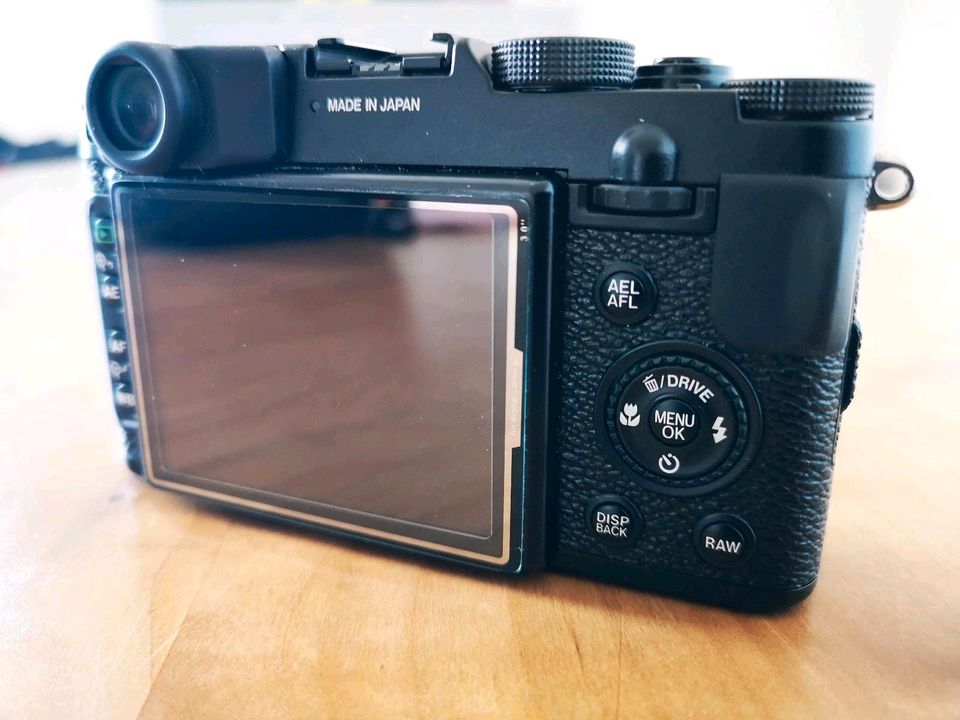 Fujifilm X10 - Digitalkamera - Kompaktkamera in Freiburg im Breisgau