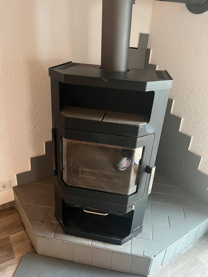 Kaminofen 7kw in Uslar