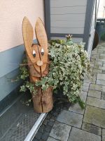 Osterhase aus Baumstumpf Hessen - Buseck Vorschau