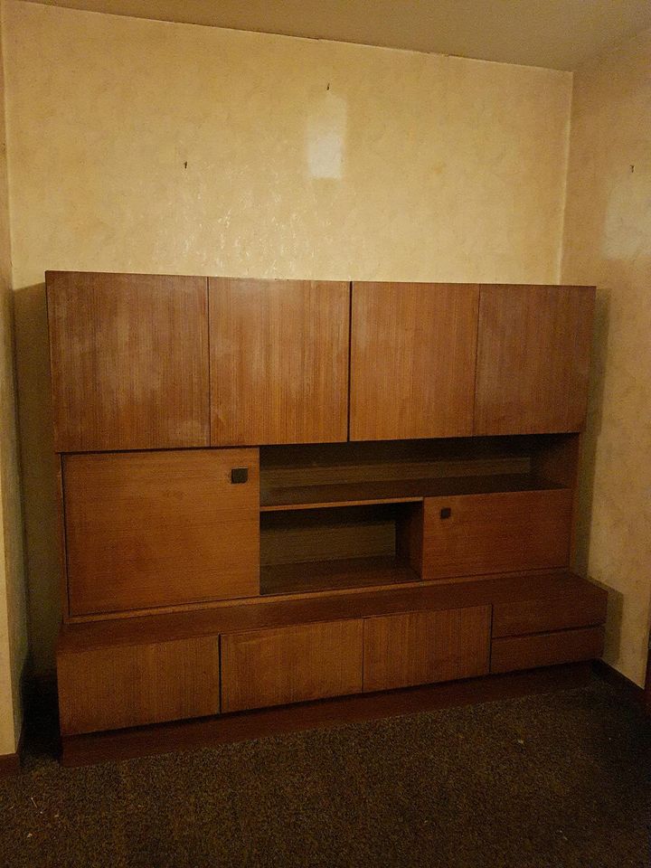 Retro 70er Jahre Wohnzimmer Schrank Wohnwand Schrankwand Jugend in Sehnde