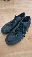 Tommy Hilfiger 44 dunkelblau Leder Schuhe Frankfurt am Main - Sachsenhausen Vorschau