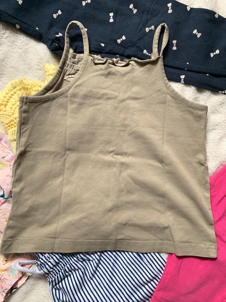 Zara,Esprit,H&M Sommer Shirts,kurze Hosen,Leggings in Gr 104 in Hannover