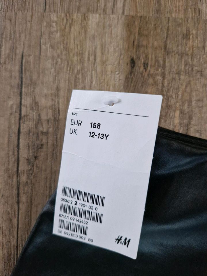 H&M Mädchen Rock Gr 158 Neu mit Etikett in Schiffdorf