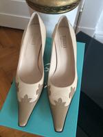 Pumps beige gr 38 Berlin - Schöneberg Vorschau
