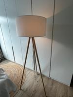 Stilvolle Dreibein-Stehlampe von Home24 – skandinavisches Design Lindenthal - Köln Sülz Vorschau