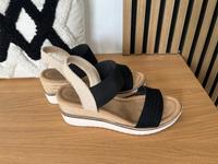 Sandalen Esprit Gr.39, sehr gut erhalten Bayern - Sengenthal Vorschau