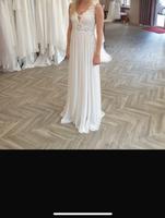 Zauberhaftes Hochzeitskleid zu verkaufen Berlin - Karlshorst Vorschau