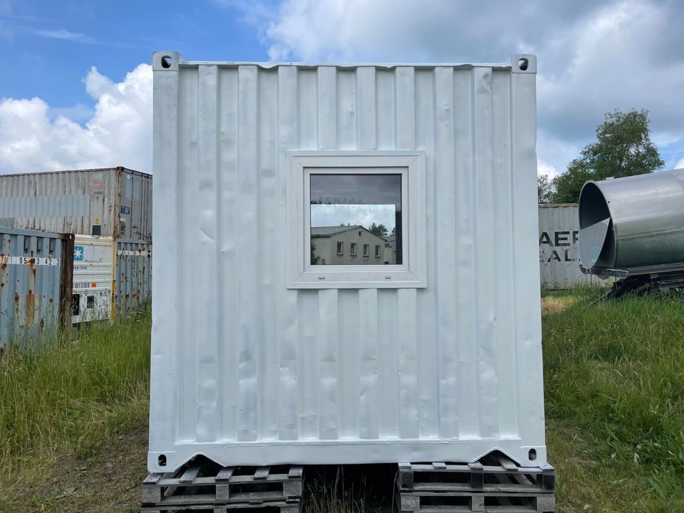 Tiny House Seecontainer ausbauen Umbau Container Bürocontainer in Freiburg im Breisgau