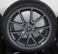 Tesla 235-45 R18 Michelin Sommerreifen mit Original Felgen/ BLE Nordrhein-Westfalen - Kaarst Vorschau