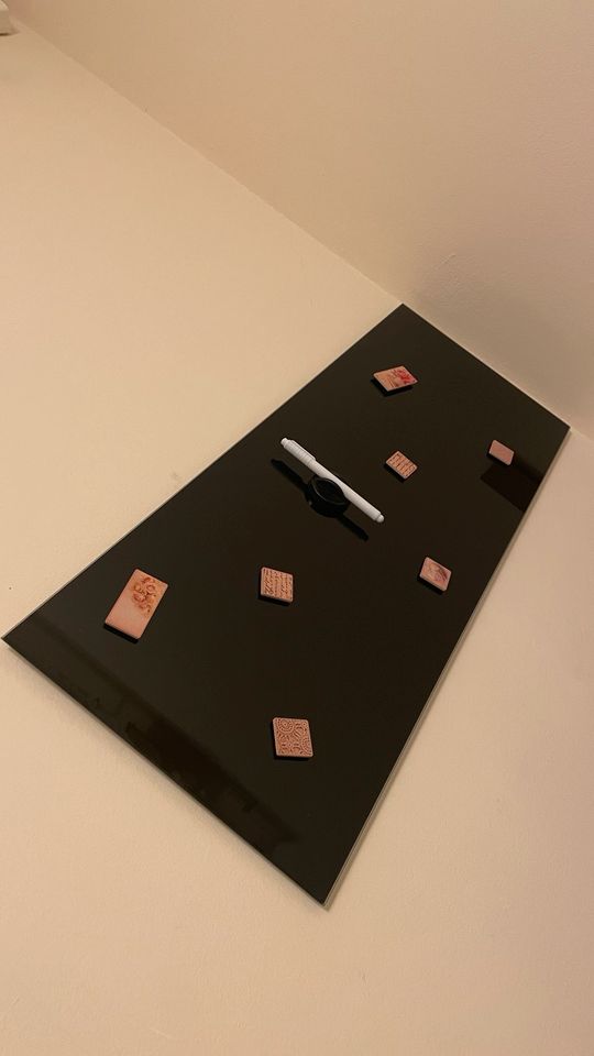 Magnet- und Schreibtafel aus Glas in Helmstedt