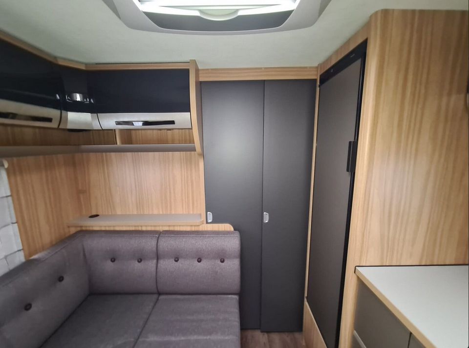 Hymer Eriba 560 Wohnwagen mit viel Ausstattung! in Busenberg