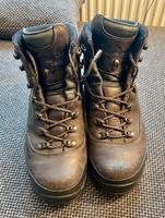 Wanderschuhe lowa neu besohlt und aufgearbeitet Rostock - Hansaviertel Vorschau