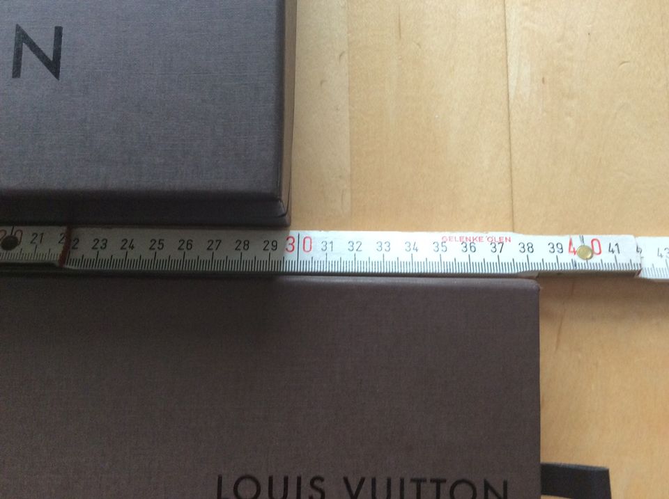 Louis Vuitton Verpackungen ORIGINAL in Gauting