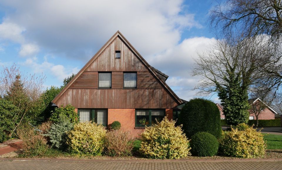 Reserviert - Einfamilienhaus mit Wintergarten in Zetel/Neuenburg in Zetel