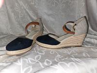 Schuhe mit Keilabsatz, 40, NEU Bayern - Germering Vorschau