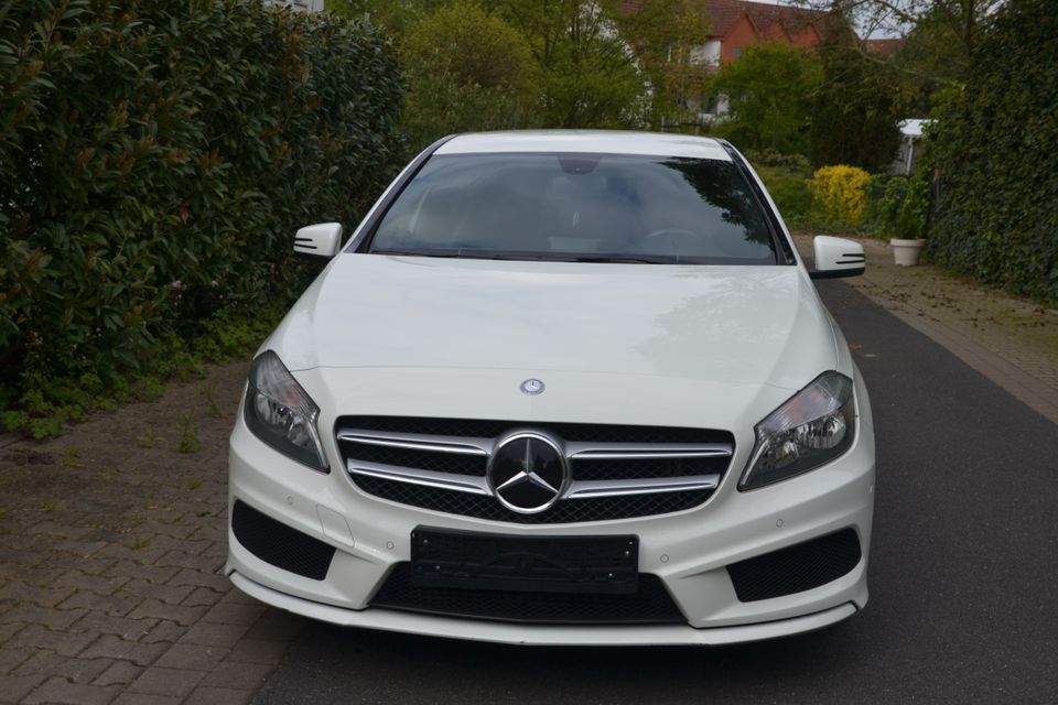 Mercedes A180 AMG Line in Herford