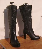 Elegante High Heel Stiefel m. Plateau, Gr. 38 - Herv. Zustand ! Niedersachsen - Zeven Vorschau