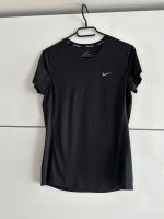 Sport T-Shirt von Nike M schwarz Nordrhein-Westfalen - Erkelenz Vorschau
