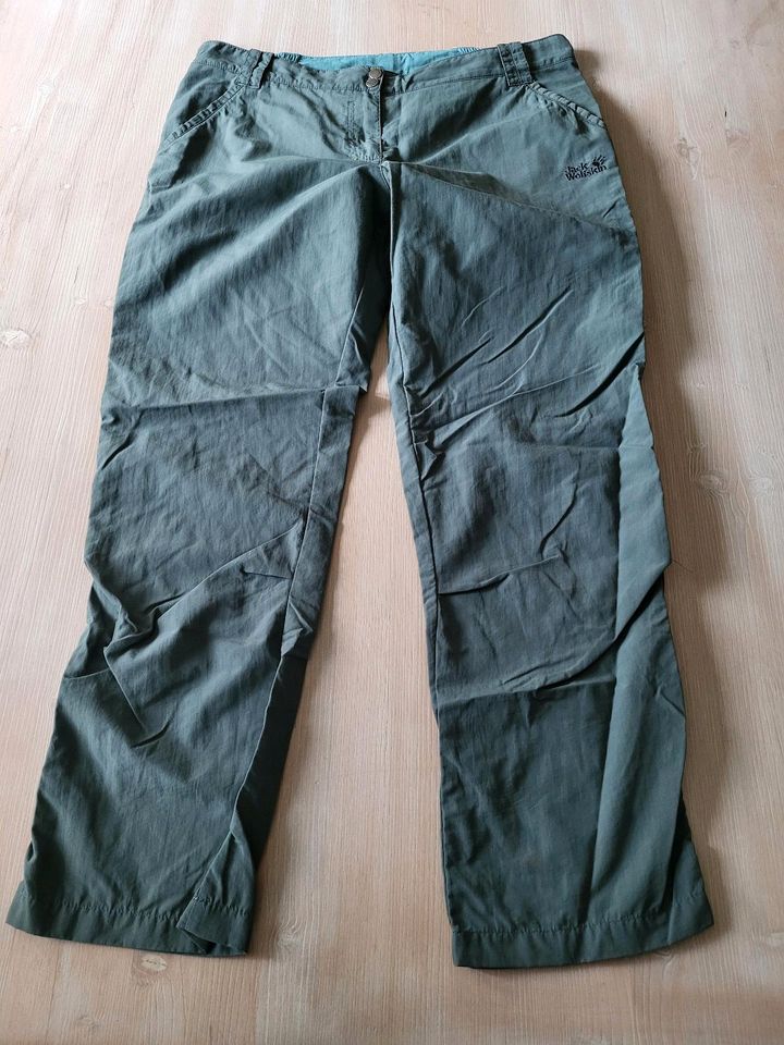 Jack Wolfskin Damen Outdoorhose, grün, Gr. 40 in Bielefeld