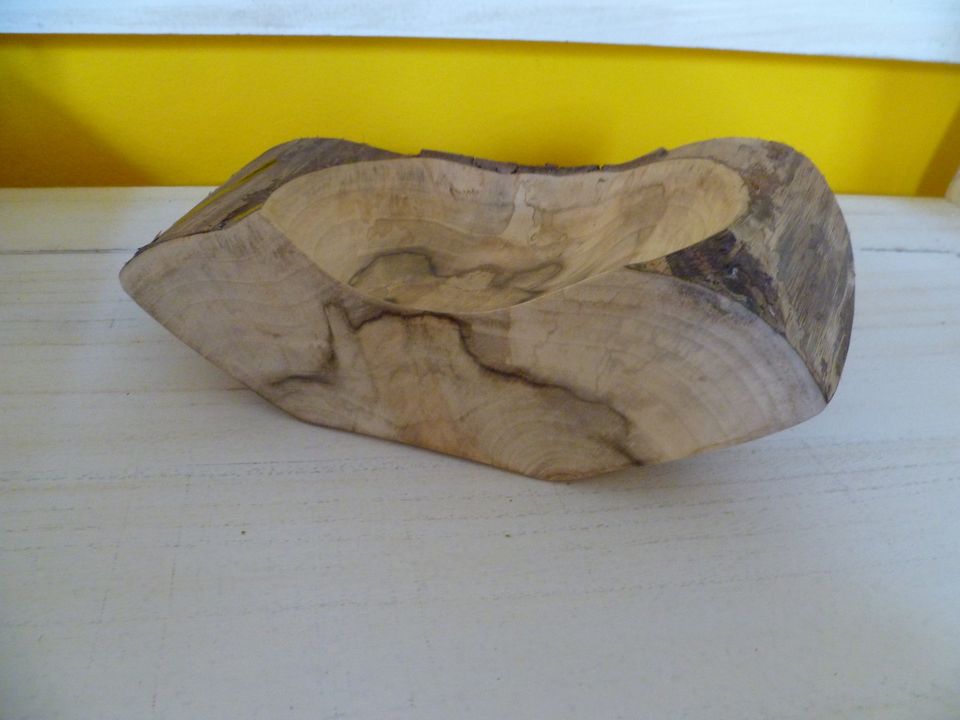 Gedrechselte Schale aus Nussbaumholz Deko Holz Handgemacht in Waldsassen