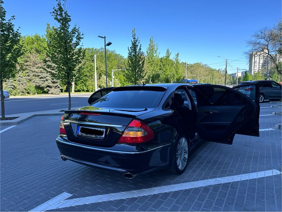 Mercedes E220 SportPaket in Kassel