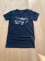 TShirt von Reserved dunkel blau mit Auto neu Gr. 140 München - Sendling-Westpark Vorschau